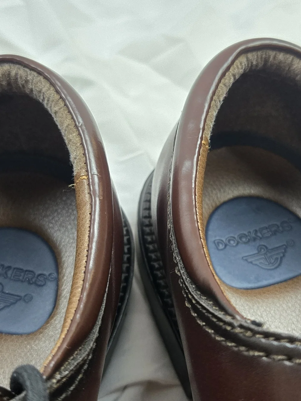 Dockers Gordon 90-2219 Men's Size 11M Burgundy Leather Cap Toe Oxford Dress Shoe